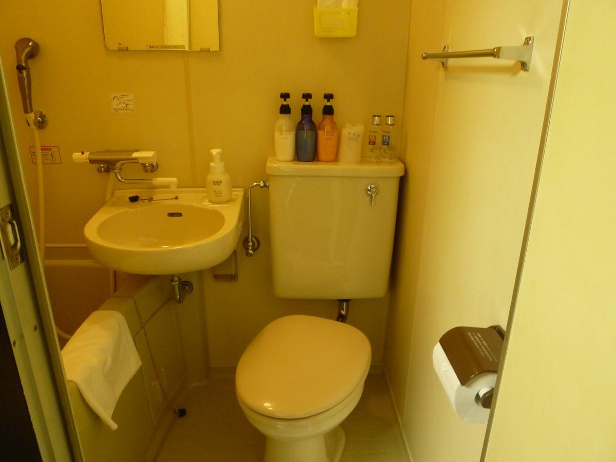 Hirakata Crystal Hotel Kültér fotó